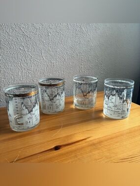 Rare Cera Neiman-Marcus  10 year Dow-Jones Industrial Glasses 1966-1976
